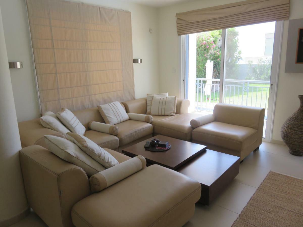 Villa Victoria Paphos Esterno foto