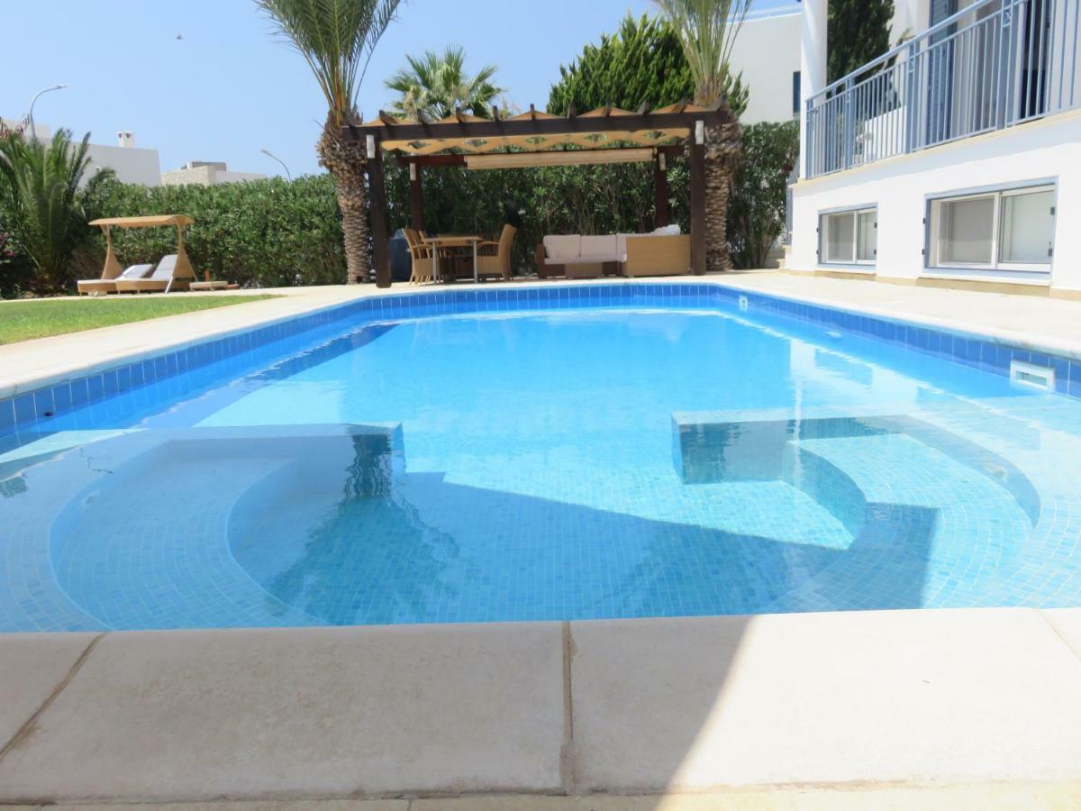 Villa Victoria Paphos Esterno foto