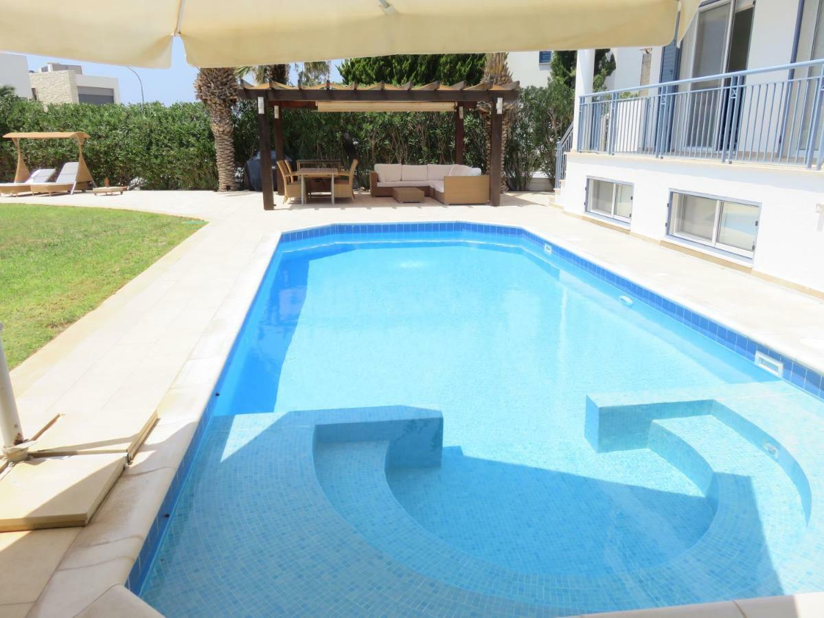 Villa Victoria Paphos Esterno foto