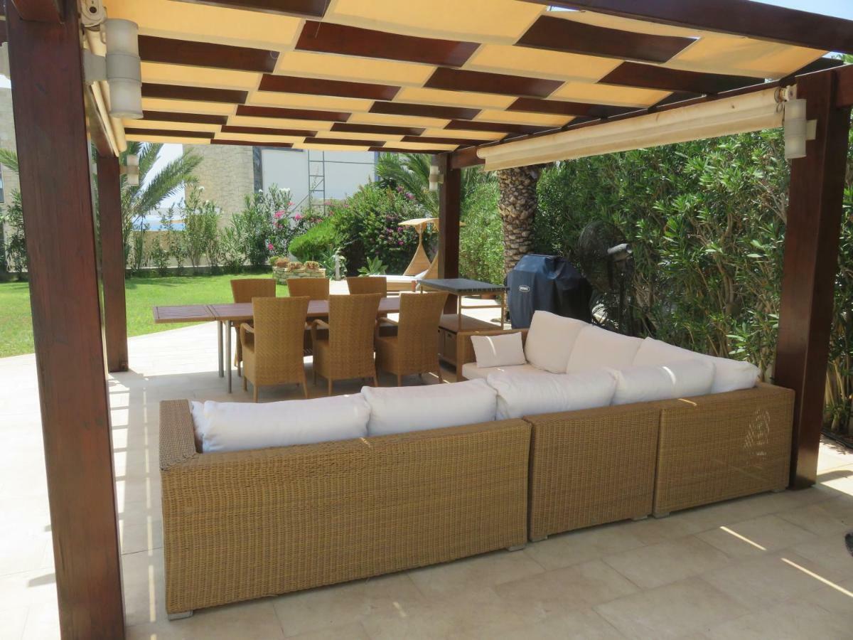 Villa Victoria Paphos Esterno foto