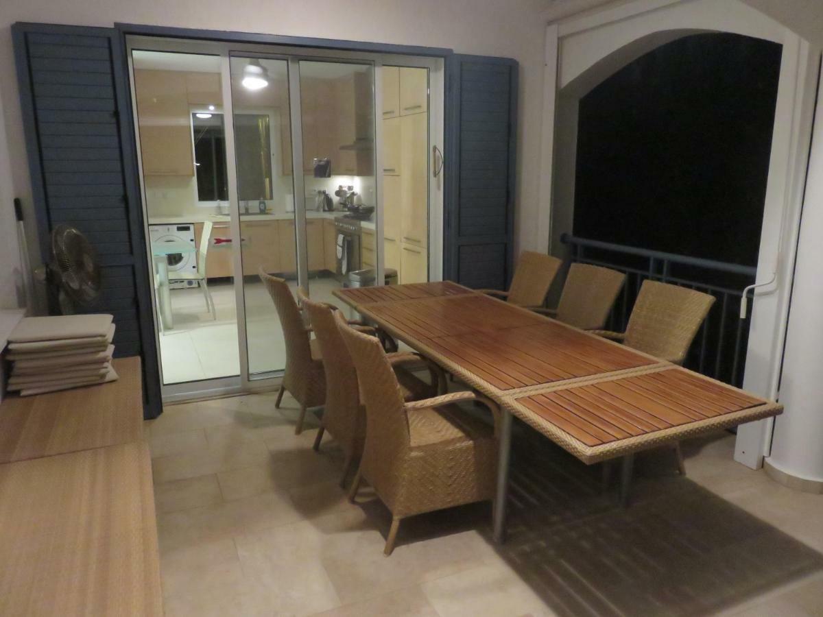 Villa Victoria Paphos Esterno foto